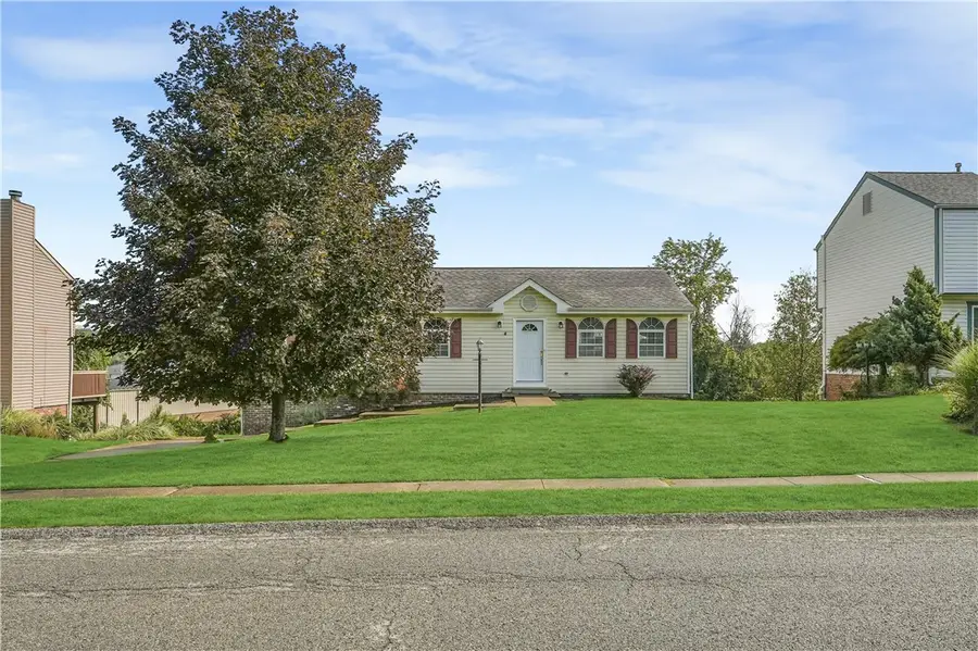 7326 Green Meadow Dr, Imperial, PA 15126 - #3