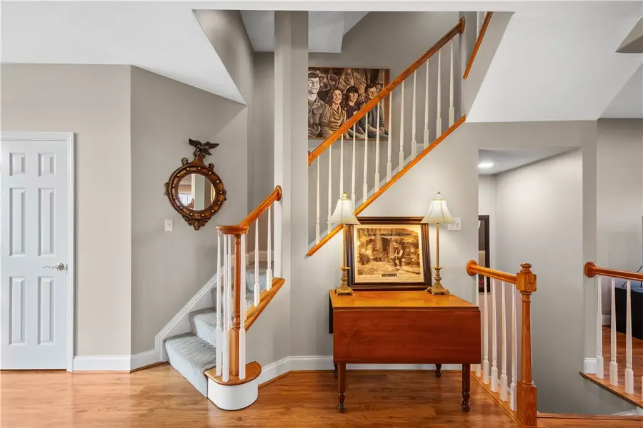 2380 Hilltop Rd, Presto, PA 15142 - #2