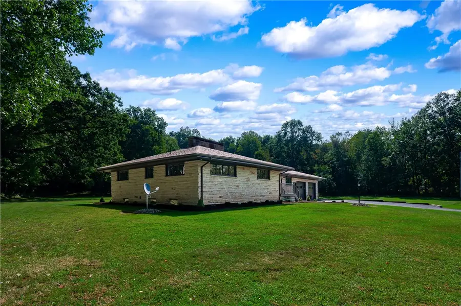 680 N Stone Base Rd, Mercer, PA 16137 - #3