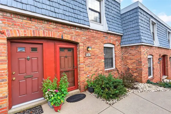 1112 Pennsbury Blvd, Pittsburgh, PA 15205