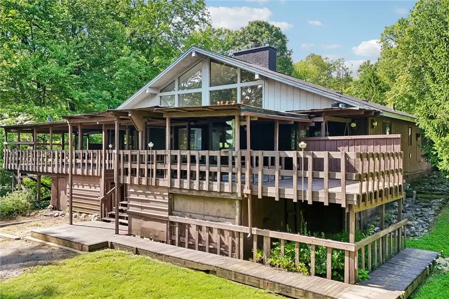 3132 Lake Road, New Castle, PA 16102 - #2