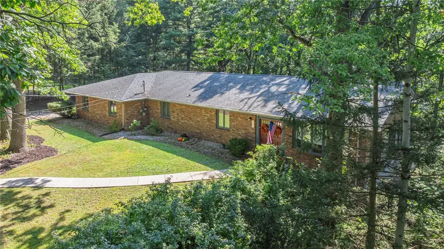 261 Geneva Dr, Aliquippa, PA 15001 - #2
