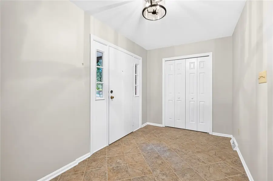 222 Allenberry Cir, Pittsburgh, PA 15234 - #2