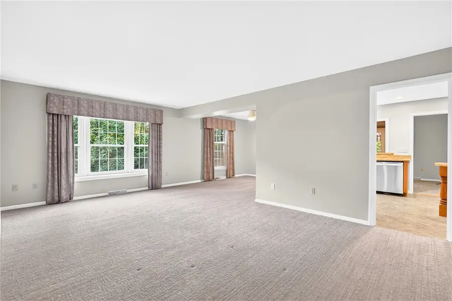 222 Allenberry Cir, Pittsburgh, PA 15234 - #3
