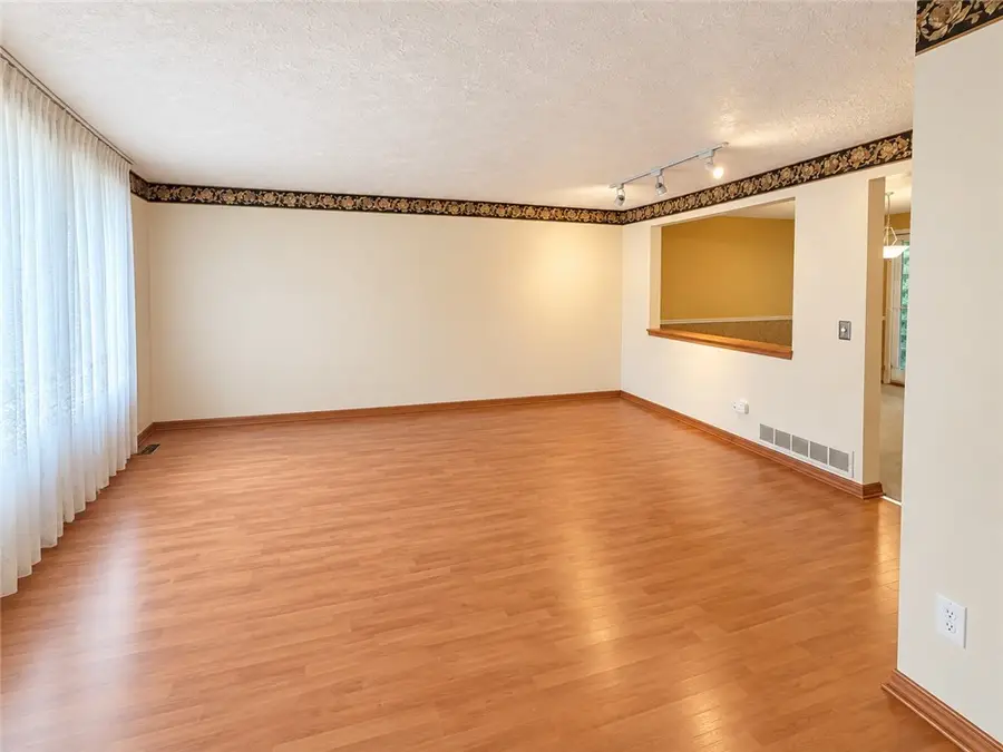 4431 Laurel Oak Dr, Allison Park, PA 15101 - #3