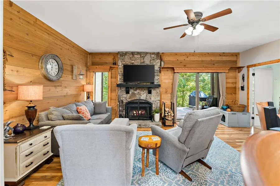 2305 Swiss Mountain Dr, Champion, PA 15622 - #3