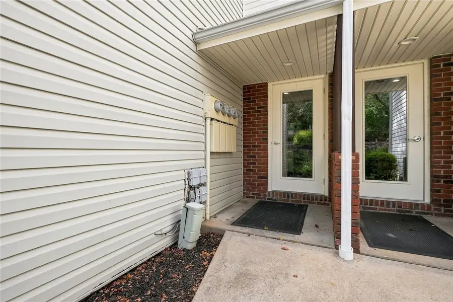 2109 Kenzie Dr, Pittsburgh, PA 15205 - #2