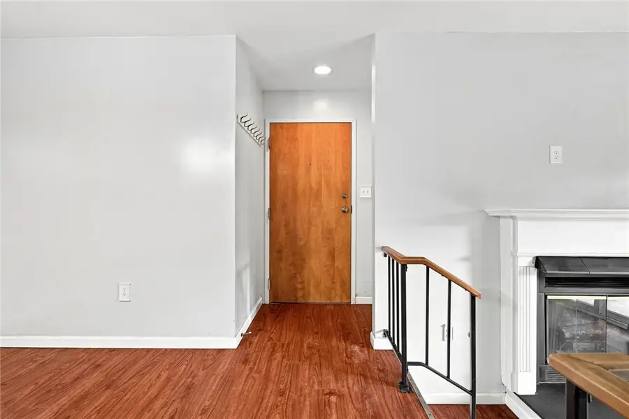 2109 Kenzie Dr, Pittsburgh, PA 15205 - #3