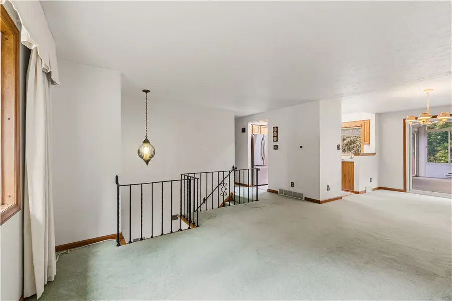 237 Hazel Road, Pittsburgh, PA 15235 - #3