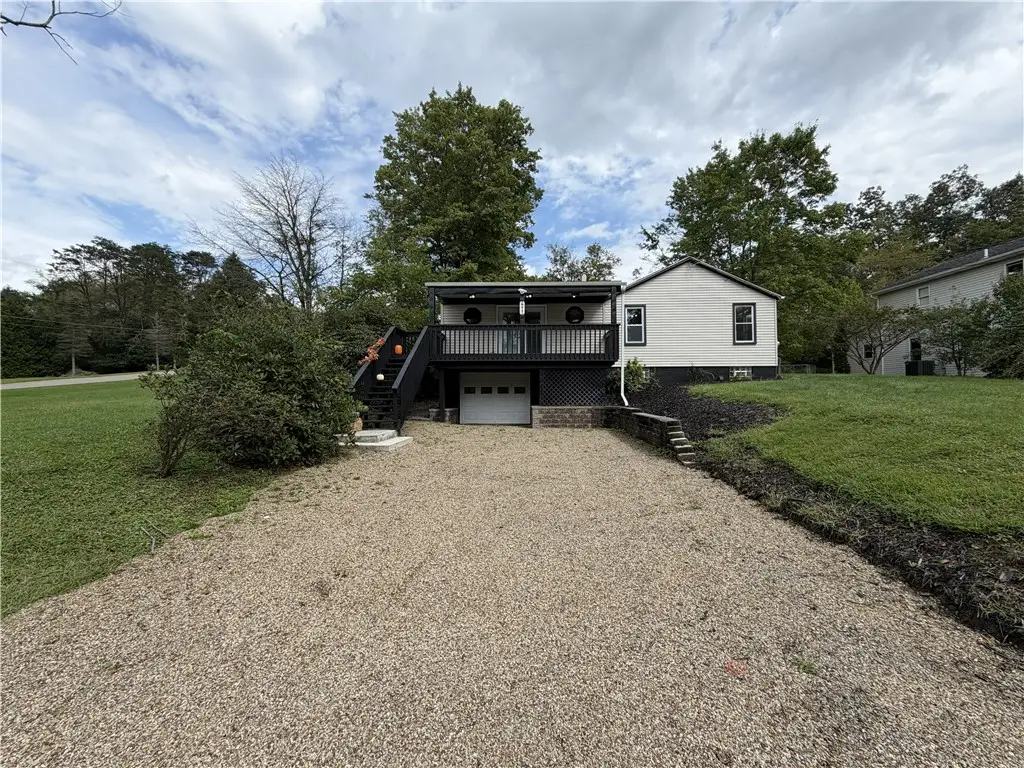 2211 Saxonburg Blvd, Cheswick, PA 15024 - #1