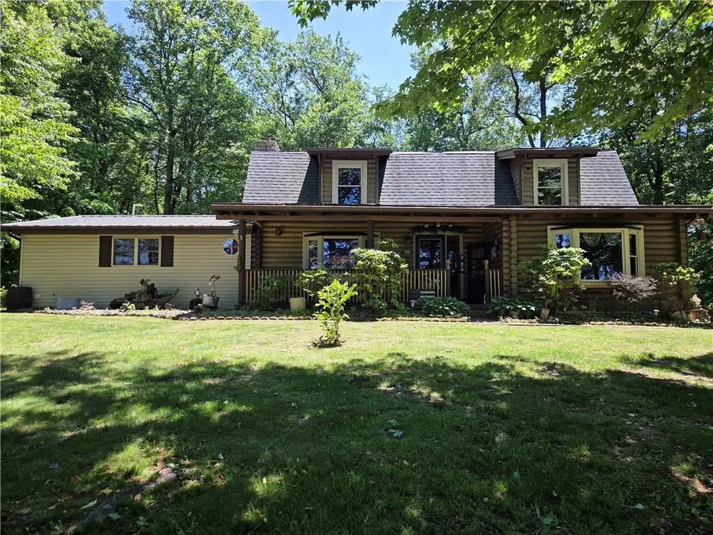 4075 Ridge Rd, Aliquippa, PA 15001 - #1