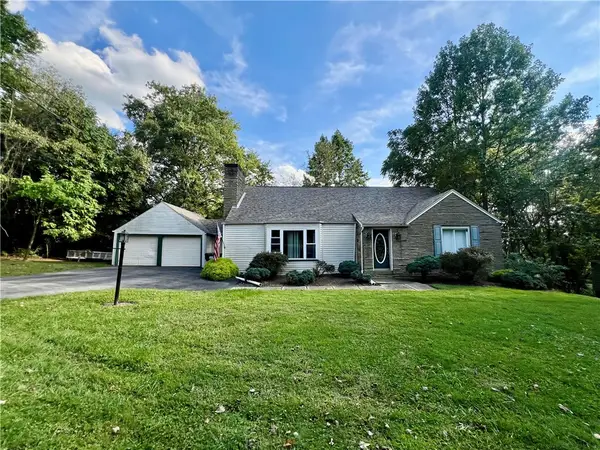 129 Upland Dr, New Castle, PA 16105