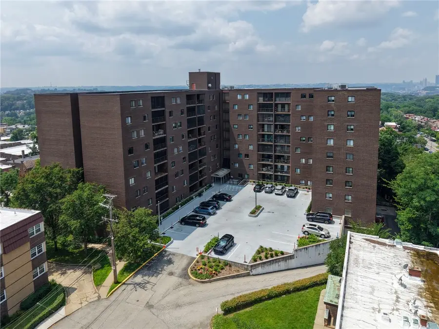 5600 Munhall Rd #302, Pittsburgh, PA 15217 - #2