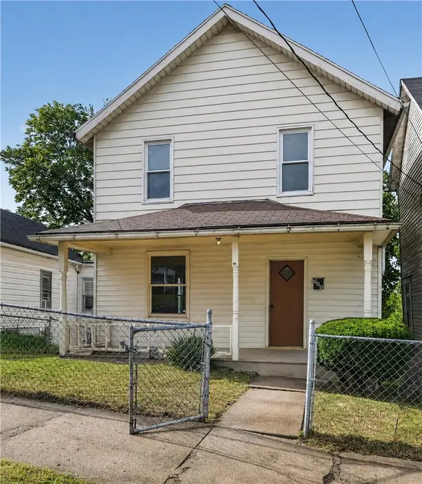 565 Broad St, Washington, PA 15301