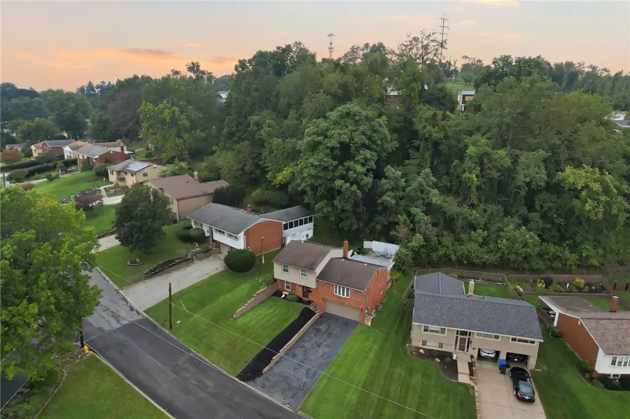 72 Woody Crest Dr, Pittsburgh, PA 15234 - #2