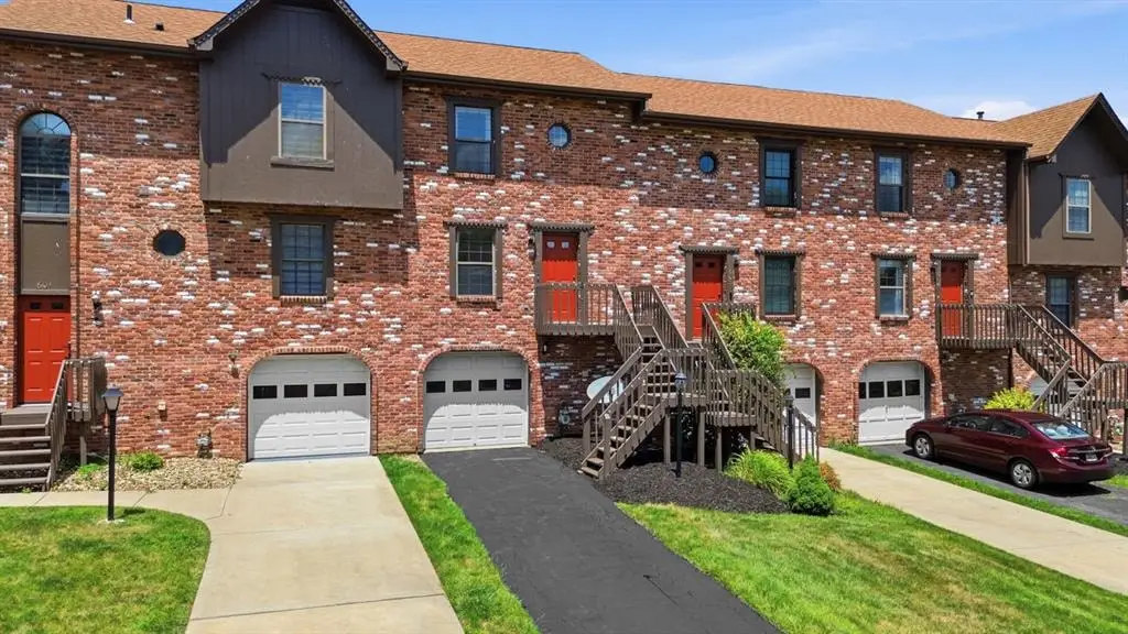 602 Sunset Circle, Cranberry, PA 16066 - #1