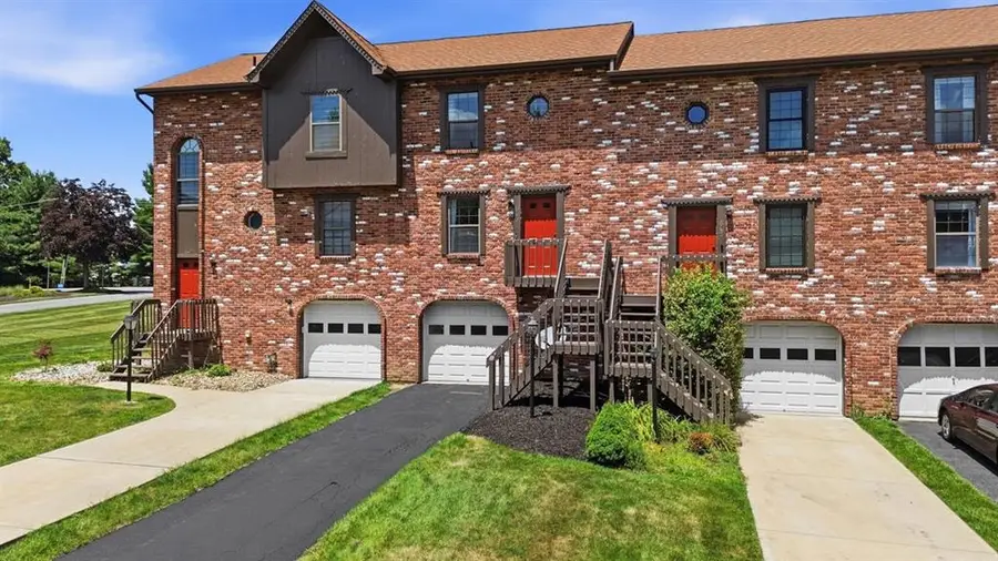 602 Sunset Circle, Cranberry, PA 16066 - #3