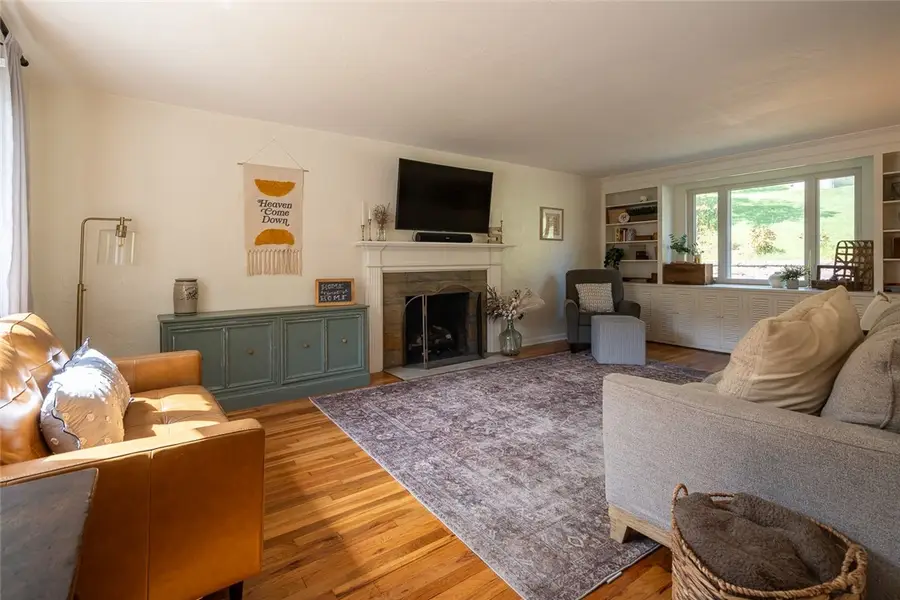 131 E Bruceton Rd, Pittsburgh, PA 15236 - #2