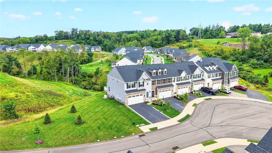 211 Dana Dr, Sewickley, PA 15143 - #2