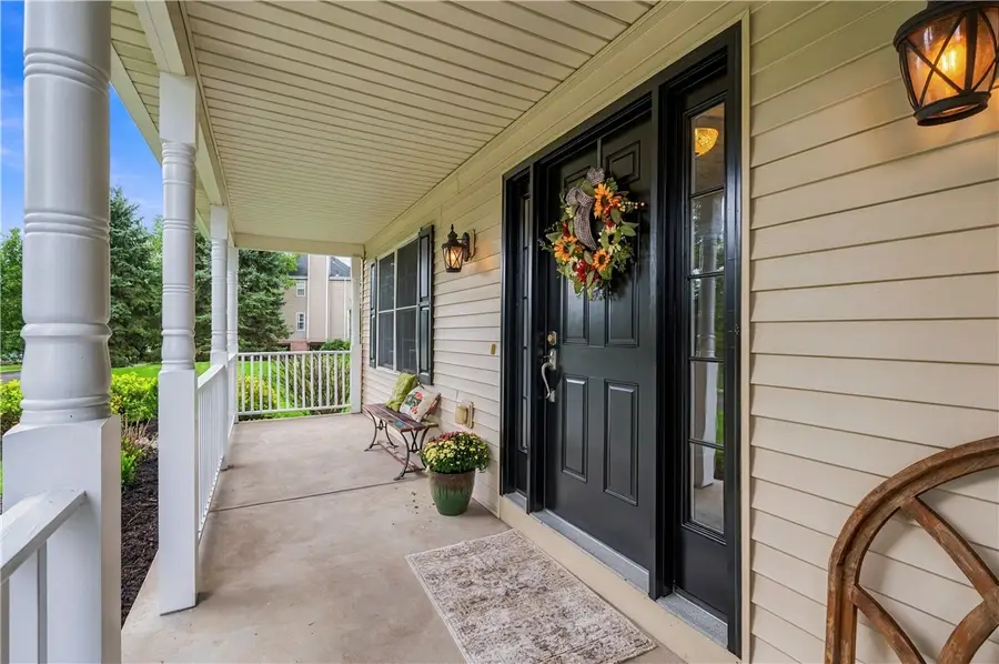 1042 S Lake Dr, Gibsonia, PA 15044 - #2