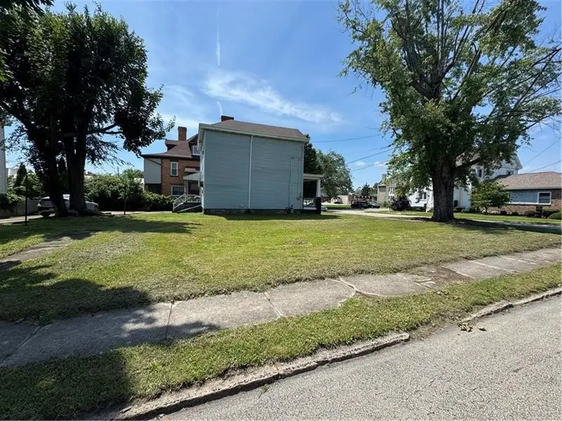 113 Washington Ave, Connellsville, PA 15425 - #3