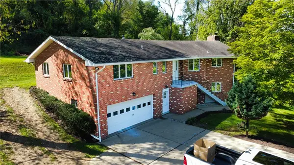 350 Country Club Rd, Washington, PA 15301