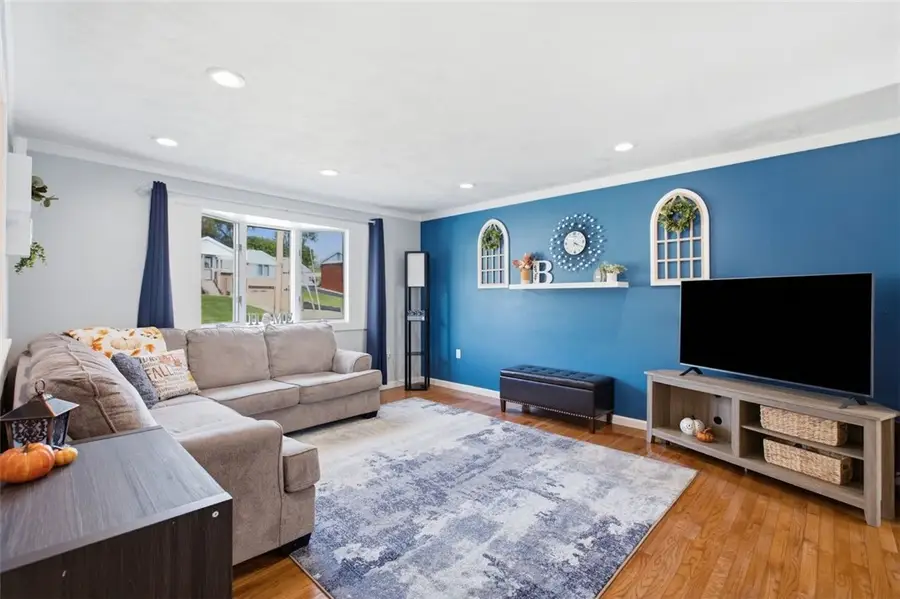 413 Belfrey Drive, Elizabeth, PA 15037 - #3