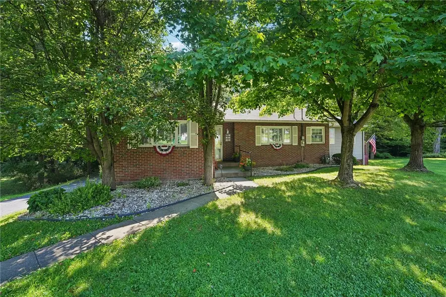 1101 Woodside Avenue, Ellwood City, PA 16117 - #3
