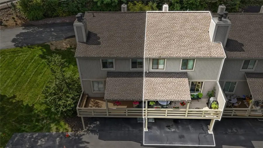 1585 Pineview Dr, Pittsburgh, PA 15241 - #3
