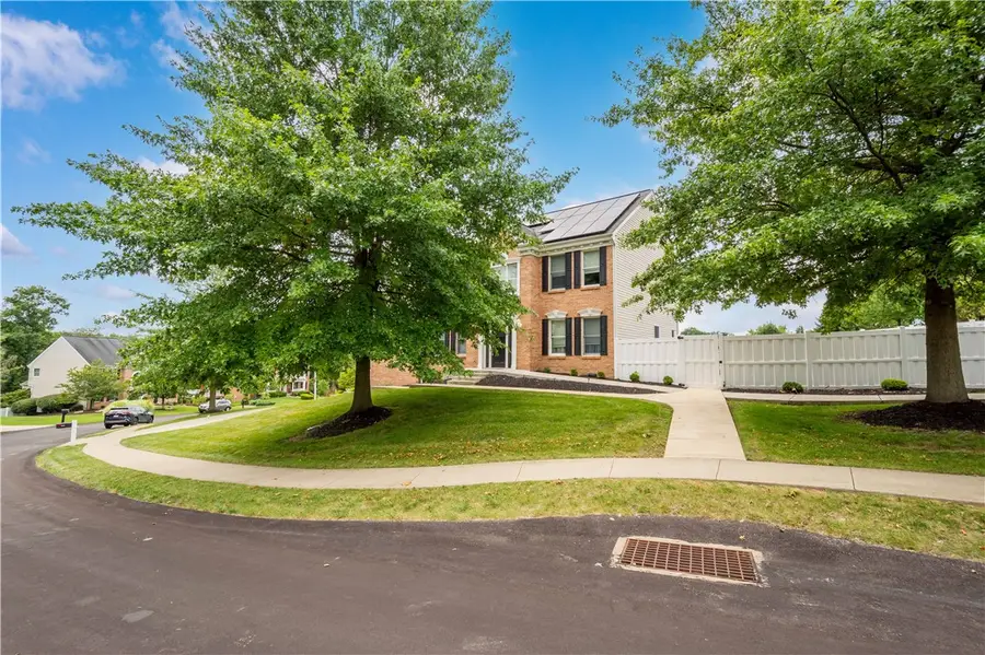 5837 Longview Cir, Bridgeville, PA 15017 - #2