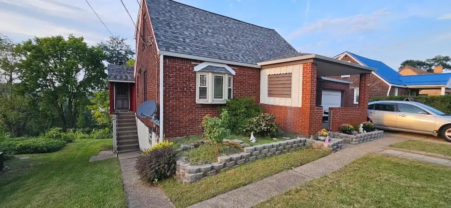 1918 Vermont Ave, West Mifflin, PA 15122 - #2