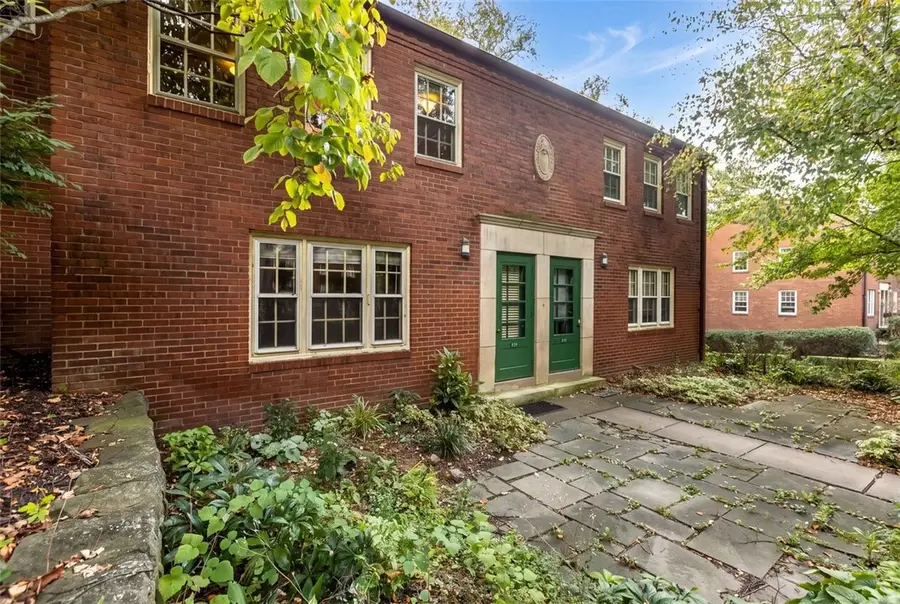 510 Bigham Rd., Pittsburgh, PA 15211 - #3