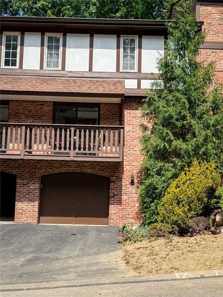 608 Maplewood Ct, Pittsburgh, PA 15237 - #1