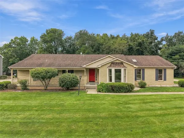 202 Elmhurst Circle, Cranberry Twp, PA 16066