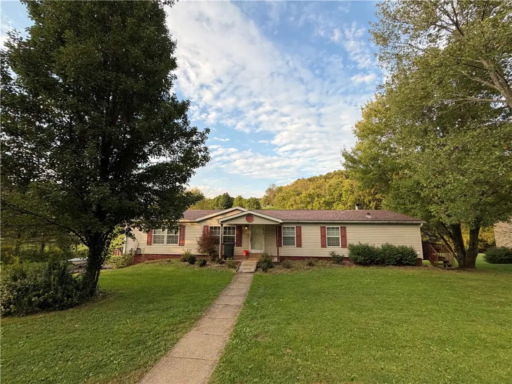 215 Glenford Dr, Chicora, PA 16025 - #1