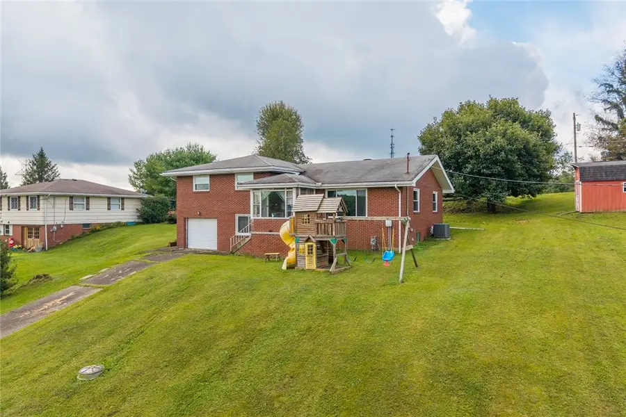 52 Carries Dr, Burgettstown, PA 15021 - #2