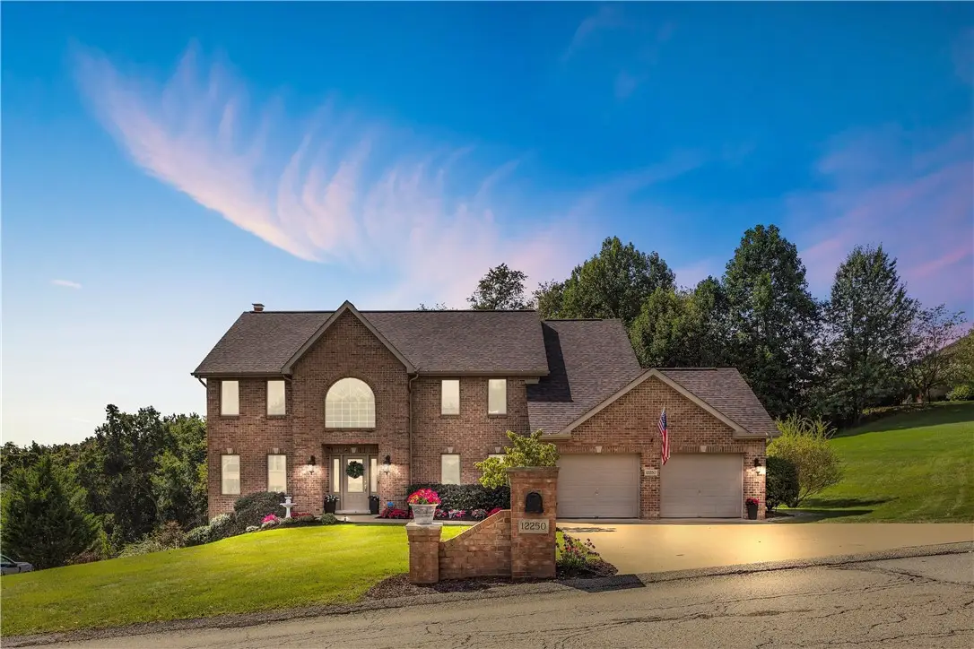 12250 Sedona Dr, North Huntingdon, PA 15642 - #1