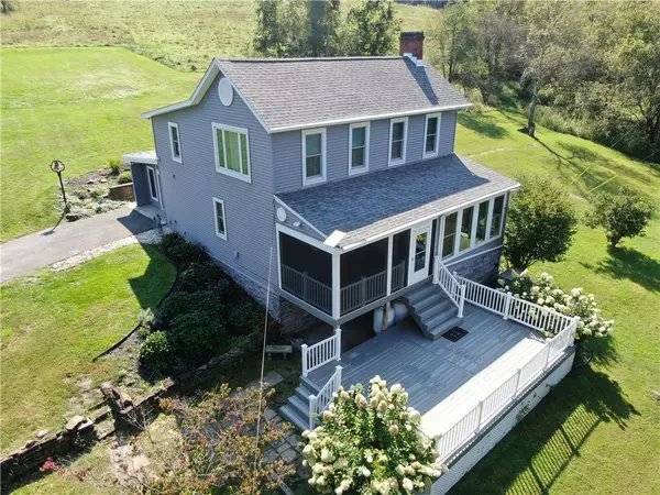 426 Station Rd, Scenery Hill, PA 15360