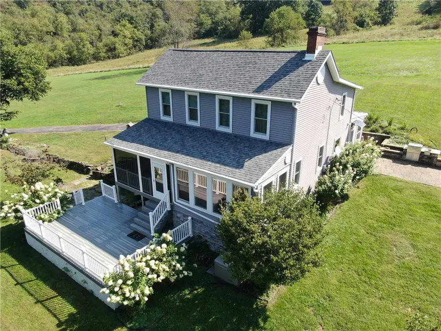 426 Station Rd, Scenery Hill, PA 15360 - #2