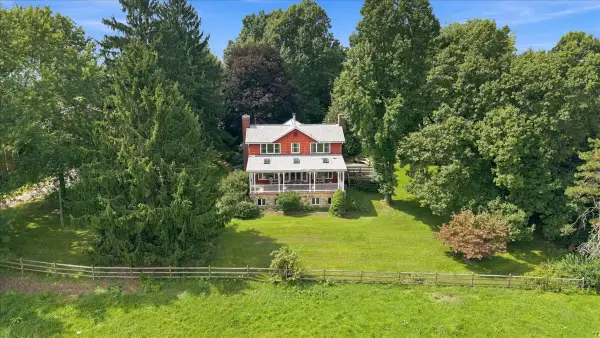 121 Brewer Rd, Saxonburg, PA 16056