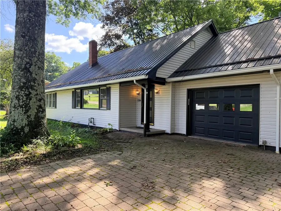 326 Frazier Dr, New Castle, PA 16105 - #2