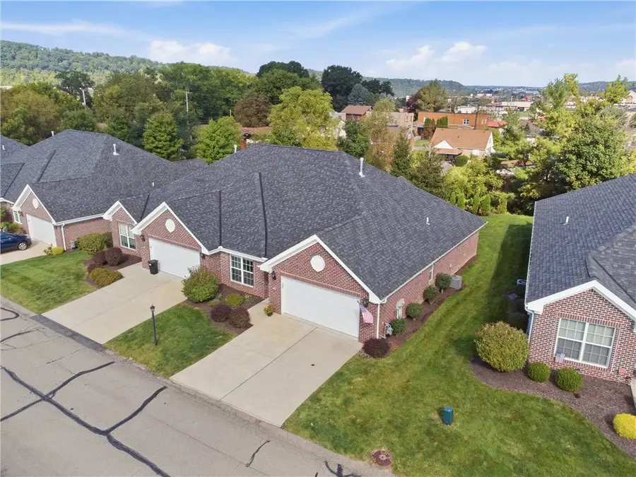 425 River Glen Dr, Baden, PA 15005 - #3