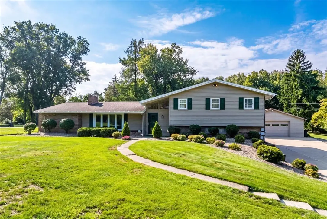 116 Meadowvue Dr, Wexford, PA 15090 - #1