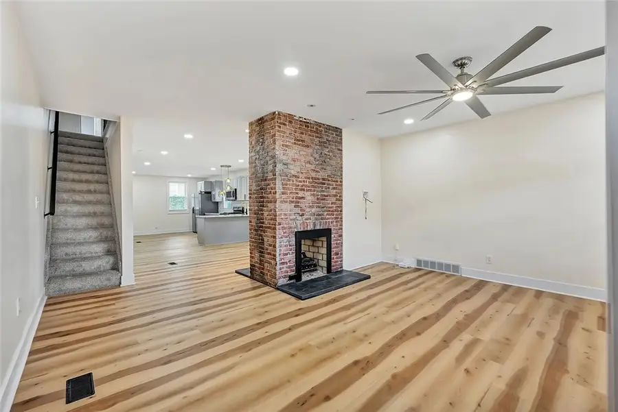 50 Highland Ave, McKees Rocks, PA 15136 - #2