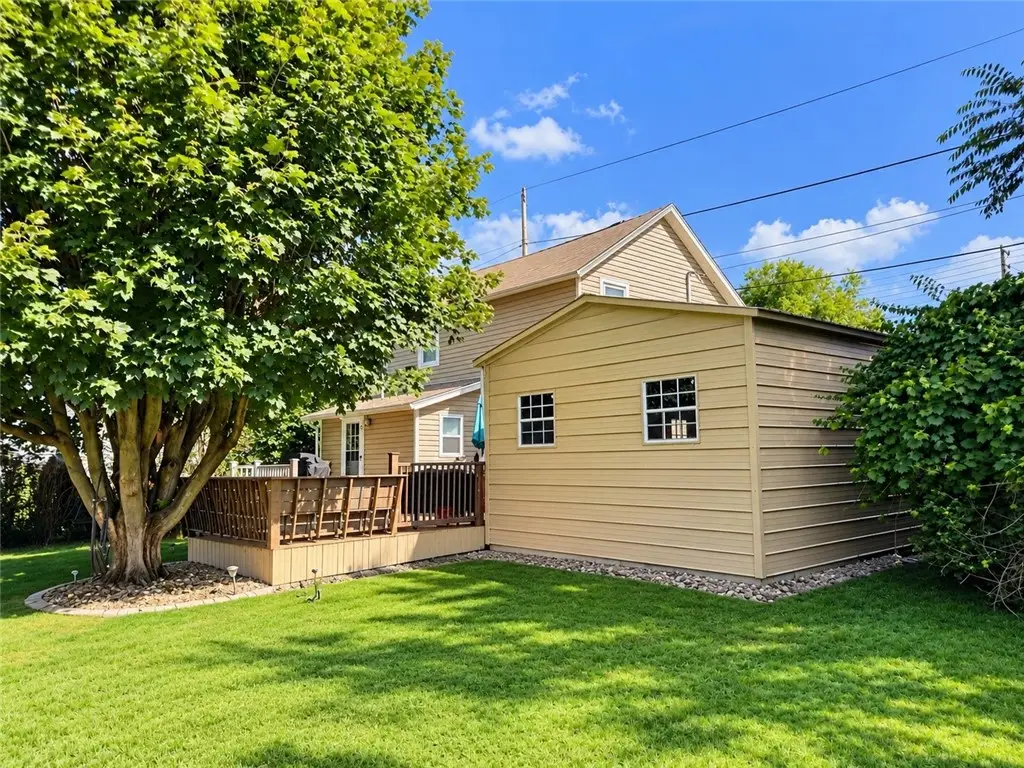 152 N Haft St, Houston, PA 15342 - #1