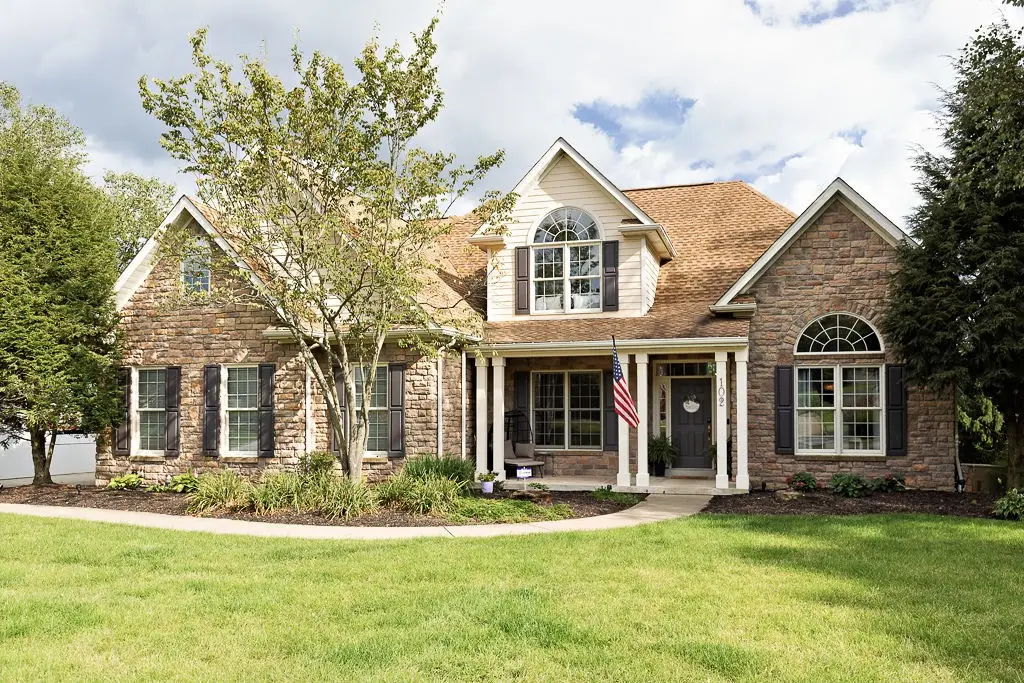 102 Brickbarn Ct, Oakdale, PA 15071 - #1
