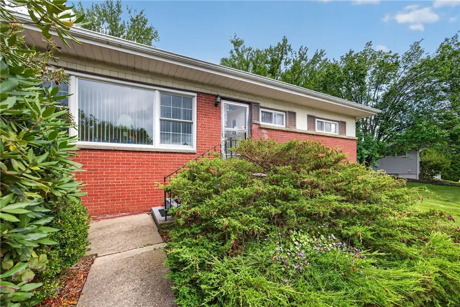 857 Pleasant Hills Dr, Washington, PA 15301 - #3