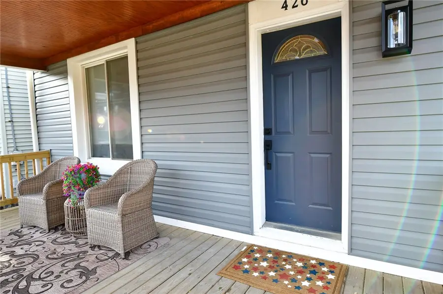 426 Wayne Ave, Ellwood City, PA 16117 - #2