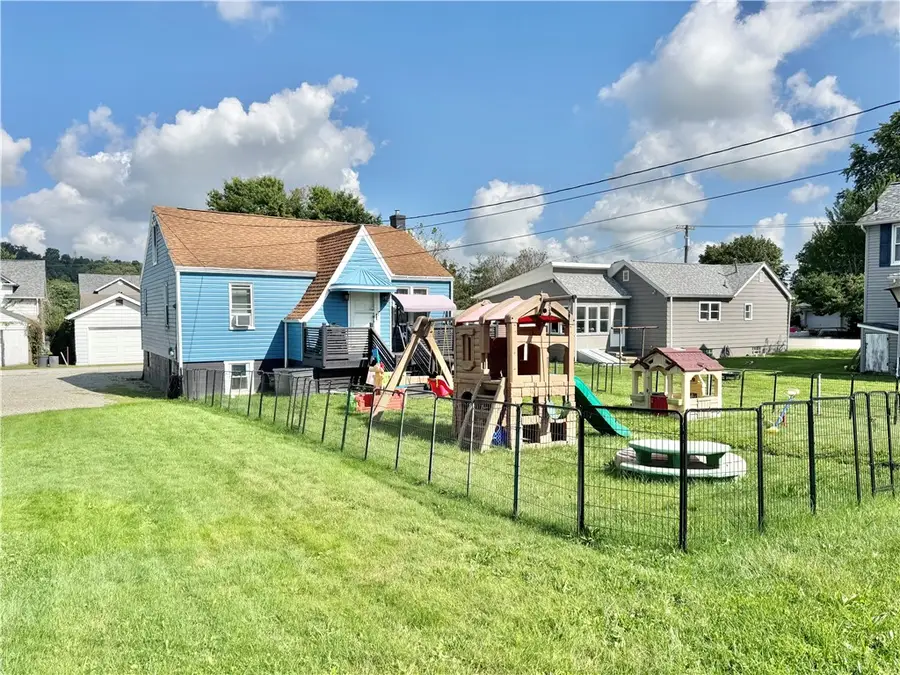 835 Graham St, Belle Vernon, PA 15012 - #3