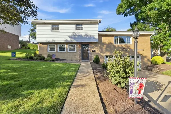 569 Pat Haven Dr, Pittsburgh, PA 15243